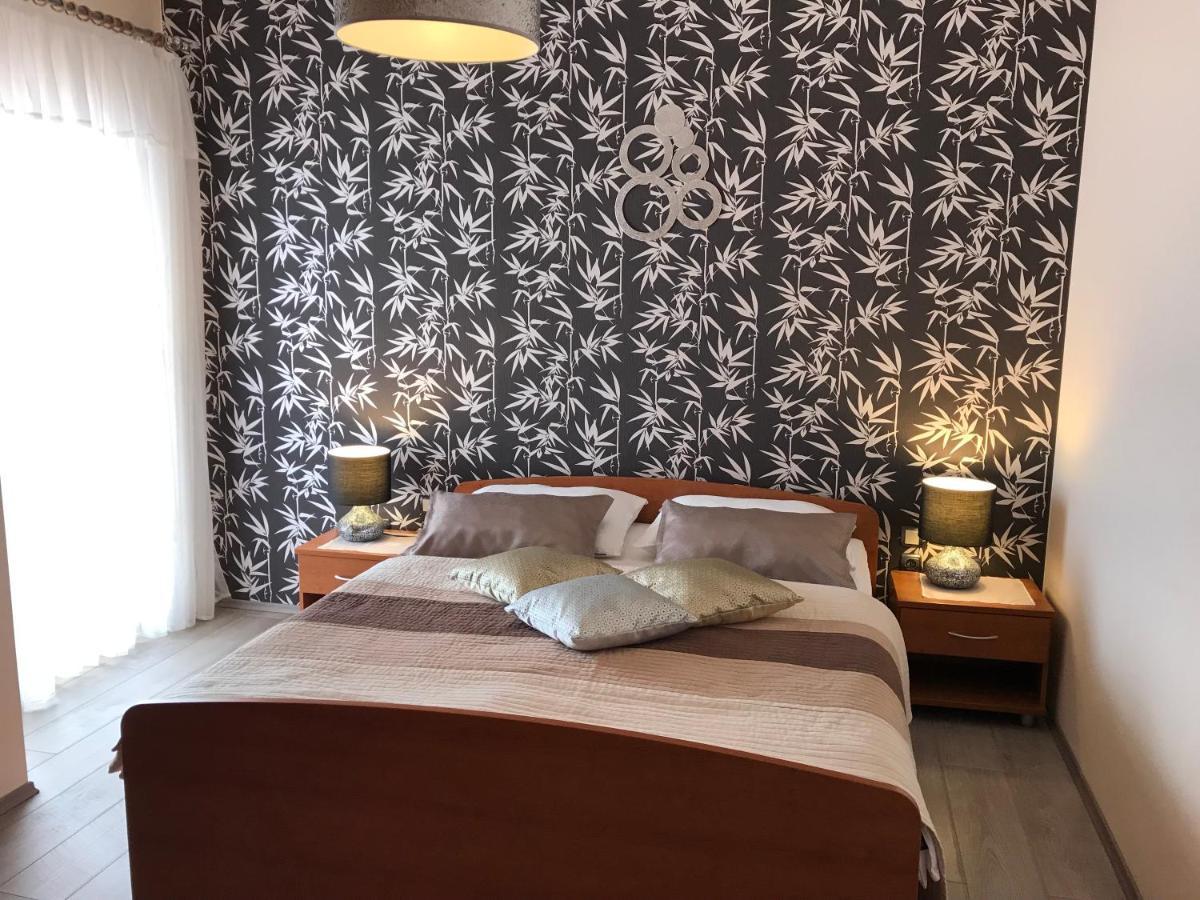 Villa Suzy-Apartments Suzana Lovran Eksteriør billede