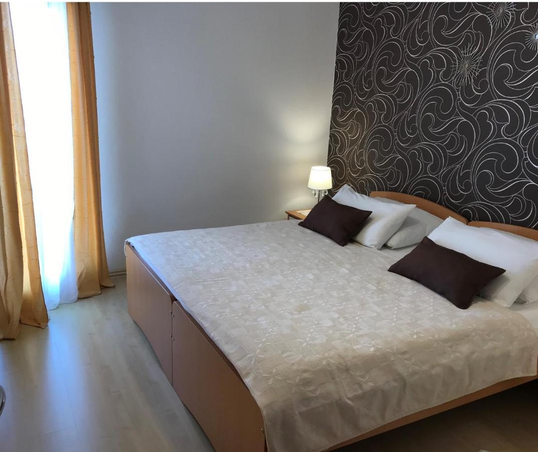 Villa Suzy-Apartments Suzana Lovran Eksteriør billede